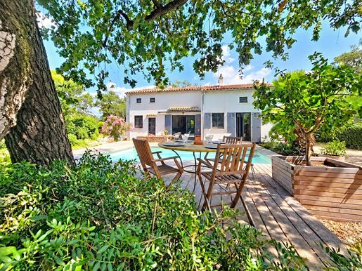 Maison 6 pièces 200 m² · à Saint-Raphaël · 200 m² · 1 070 000 €