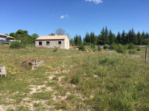 Terrain 2354 m² · à Le Caylar · 2 354 m² · 86 000 €