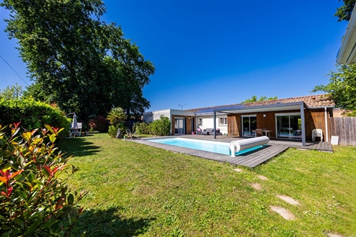 Maison 7 pièces 180 m² · à Cestas · 180 m² · 640 000 €