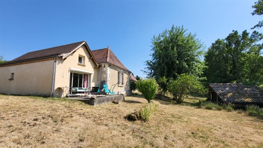 Maison 5 pièces 102 m² · à Eyraud-Crempse-Maurens · 102 m² · 180 000 €
