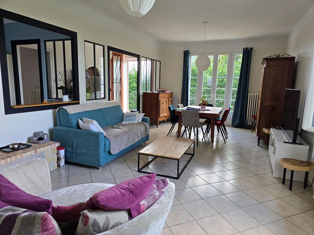 Maison à vendre, 200m², Creuzier-le-Vieux