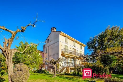 Appartement 4 pièces 118 m² · à Cannes · 118 m² · 470 000 €