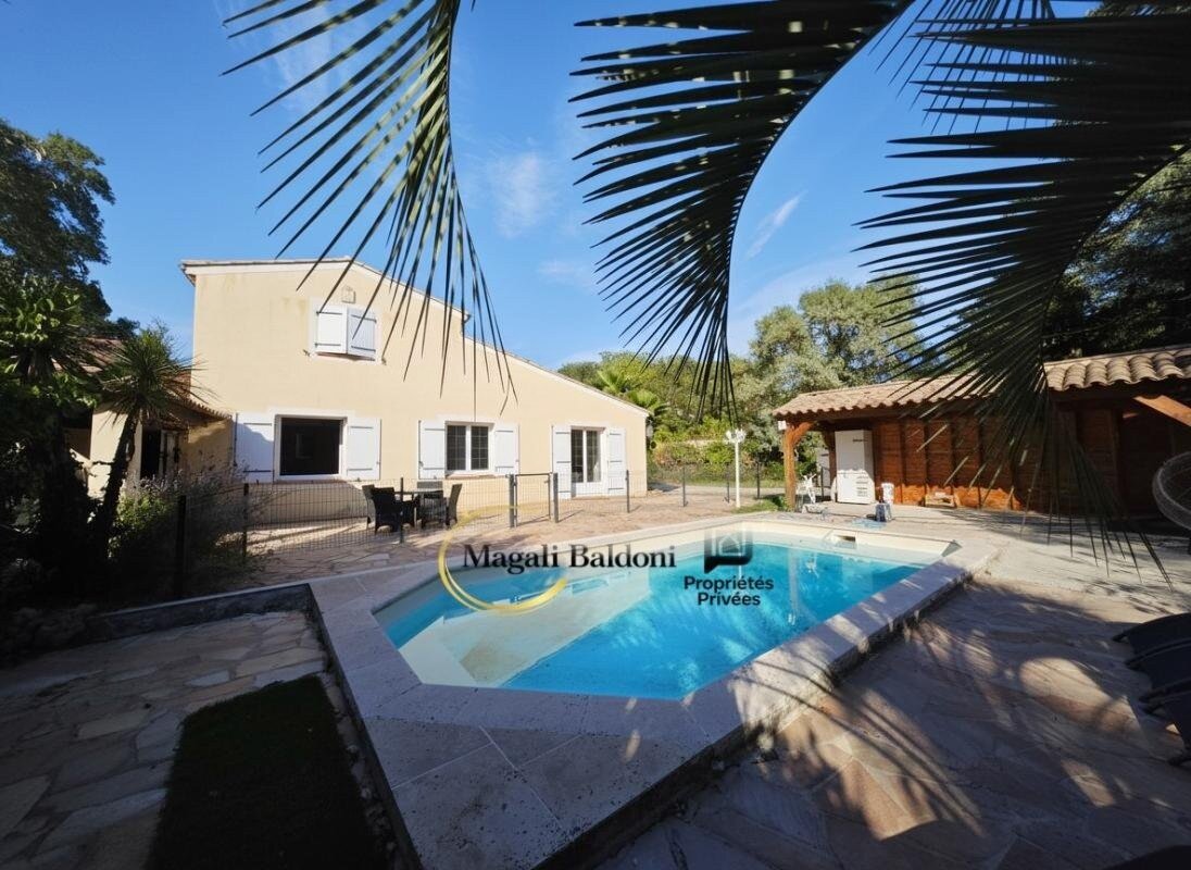 Maison à vendre, 193m², Bagnols-en-Forêt