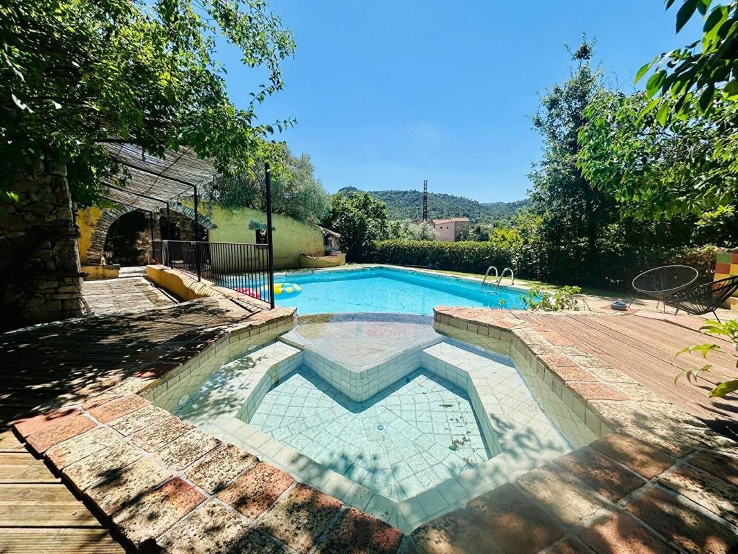 Maison à vendre, 174m², Rougiers