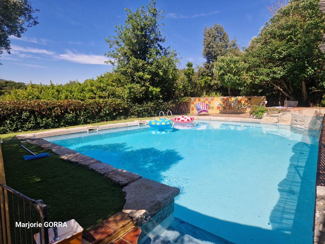 Maison à vendre, 174m², Rougiers