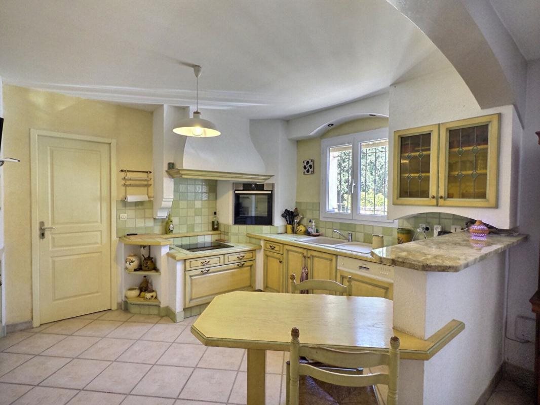 Maison à vendre, 116m², Nans-les-Pins