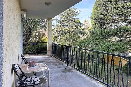 Maison 6 pièces 136 m² · à Rians · 136 m² · 300 000 €