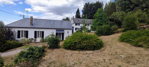 Maison 6 pièces 263 m² · à Montsauche-les-Settons · 263 m² · 199 000 €