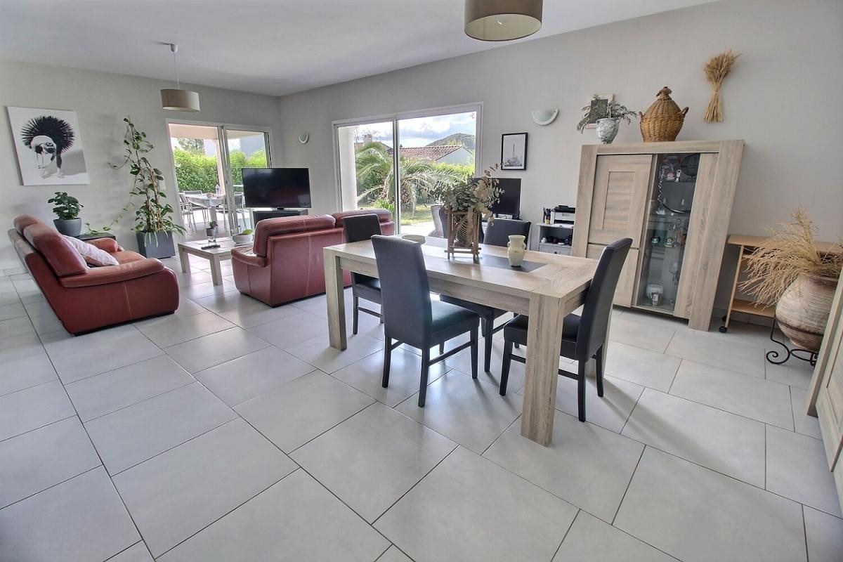 Maison à vendre, 135m², Le Muy