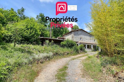 8 pièces 126 m² · à Saint-Hippolyte-du-Fort · 126 m² · 360 000 €