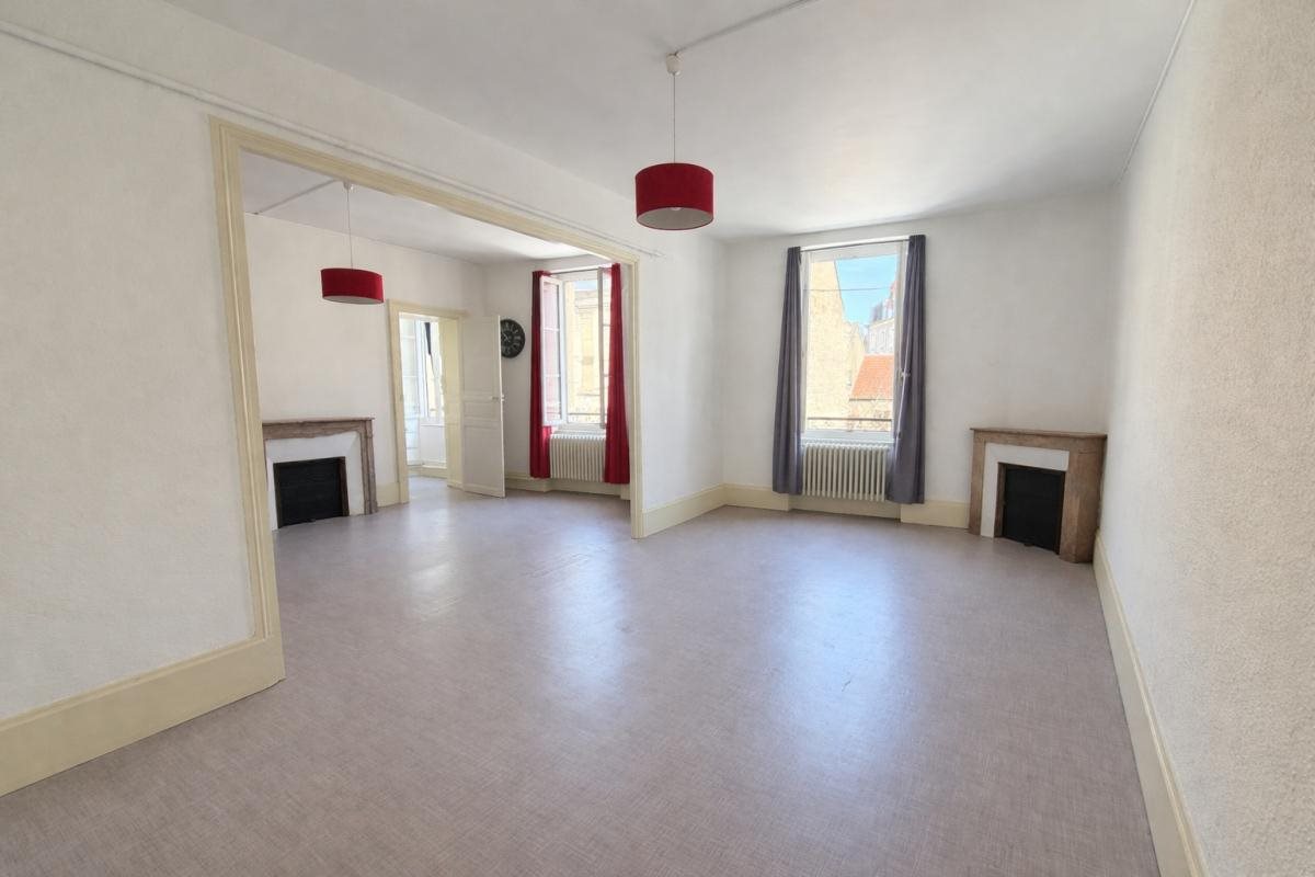 Appartement à vendre, 107m², Nevers