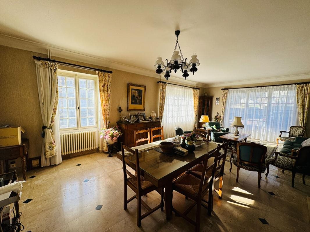 Maison à vendre, 264m², Saint-Saulge
