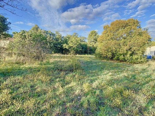 Terrain 130 m² · à Plan-d'Aups-Sainte-Baume · 130 m² · 190 000 €