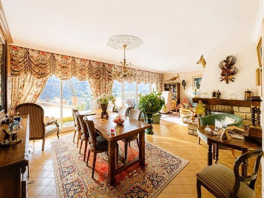 Maison 7 pièces 323 m² · à Ugine · 323 m² · 300 000 €