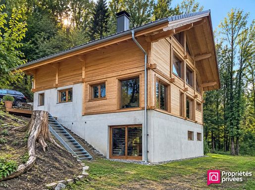 Maison 10 pièces 293 m² · à Queige · 293 m² · 695 000 €