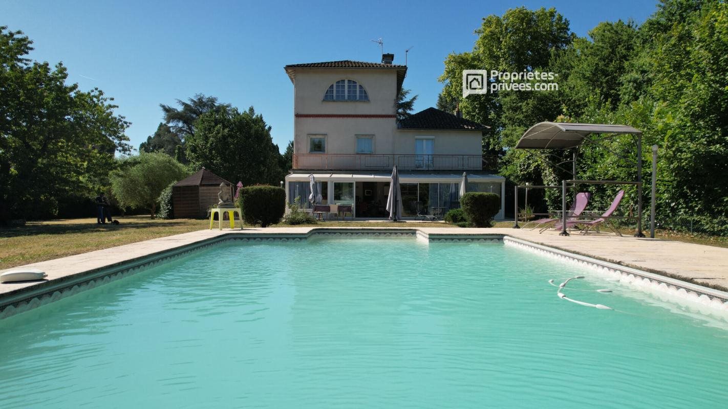 Maison à vendre, 350m², Sainte-Livrade-sur-Lot