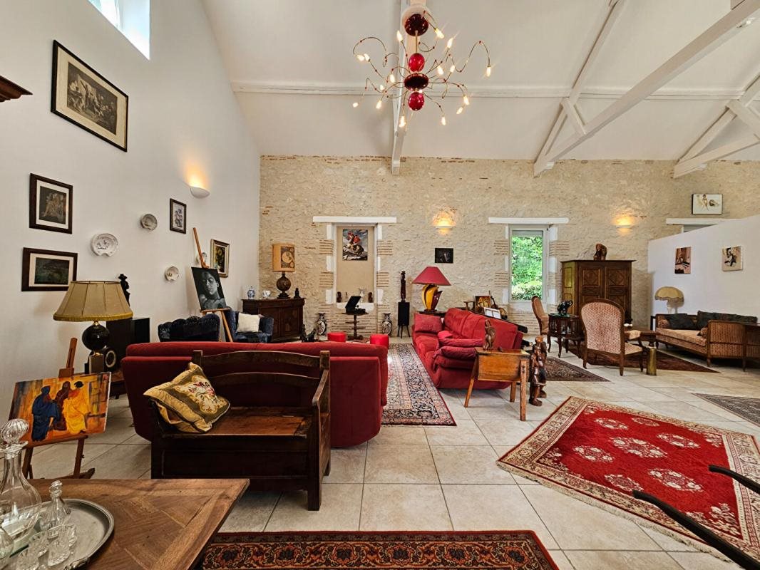 Maison à vendre, 350m², Sainte-Livrade-sur-Lot