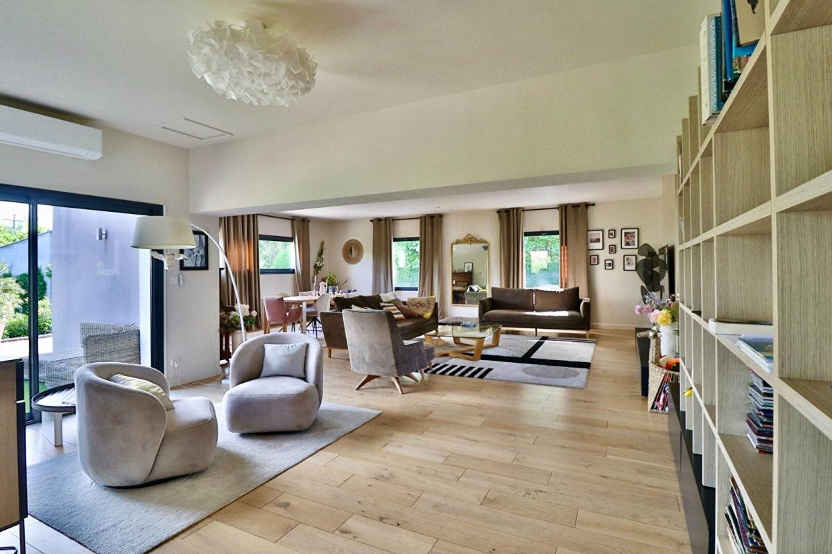 Maison à vendre, 374m², Monteux
