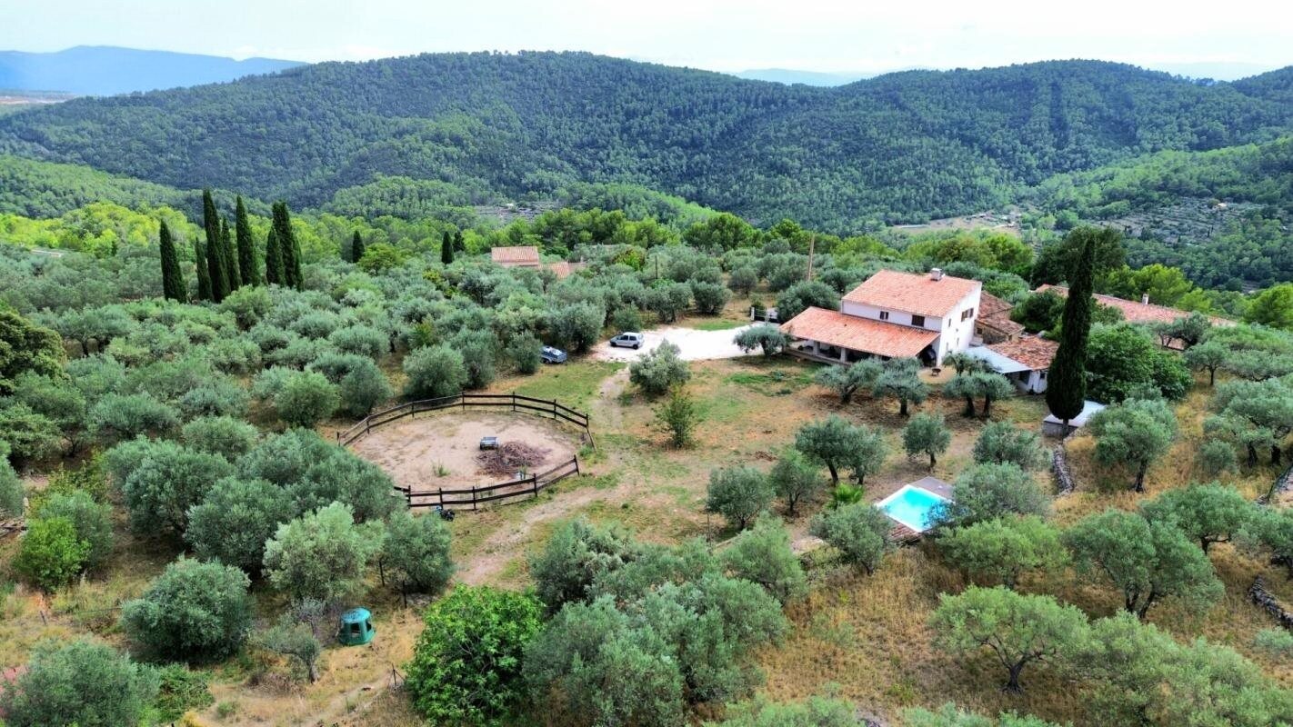 Maison à vendre, 146m², Claviers