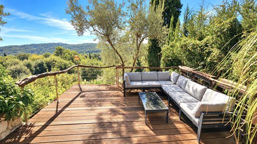 Maison 4 pièces 88 m² · à Figanières · 88 m² · 378 000 €