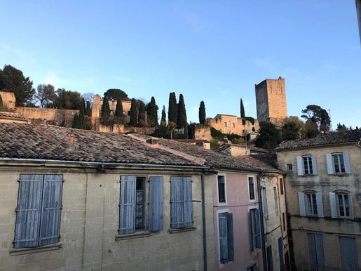 Immeuble 4 pièces 410 m² · à Sommières · 410 m² · 727 000 €