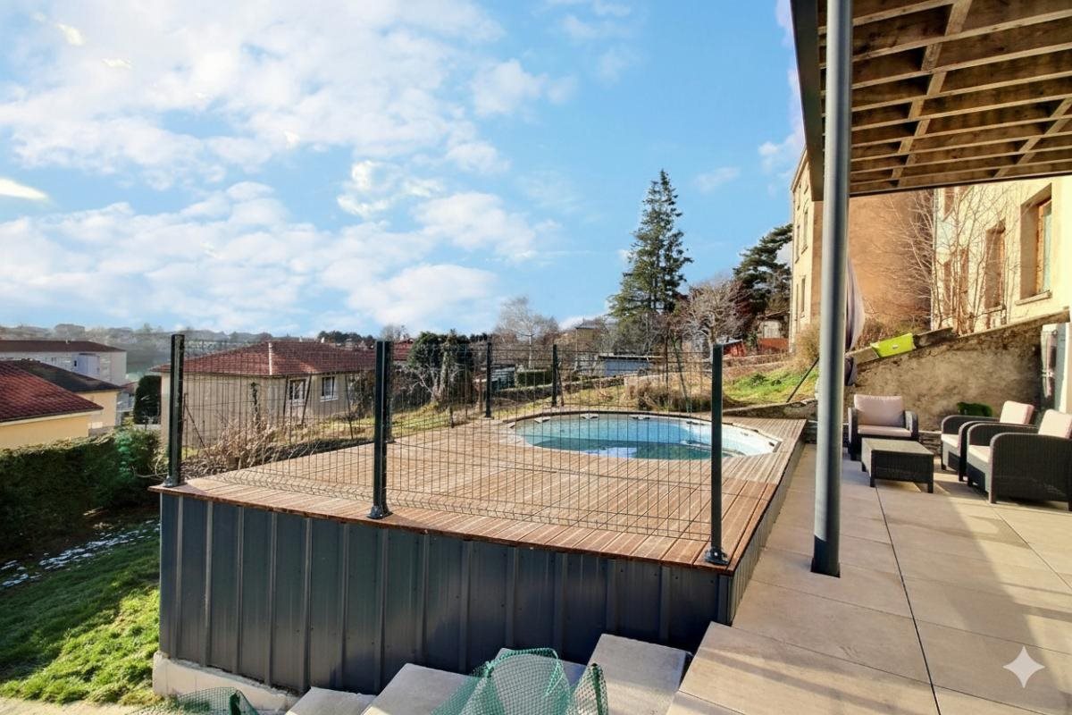 Maison à vendre, 196m², Saint-Just-Malmont