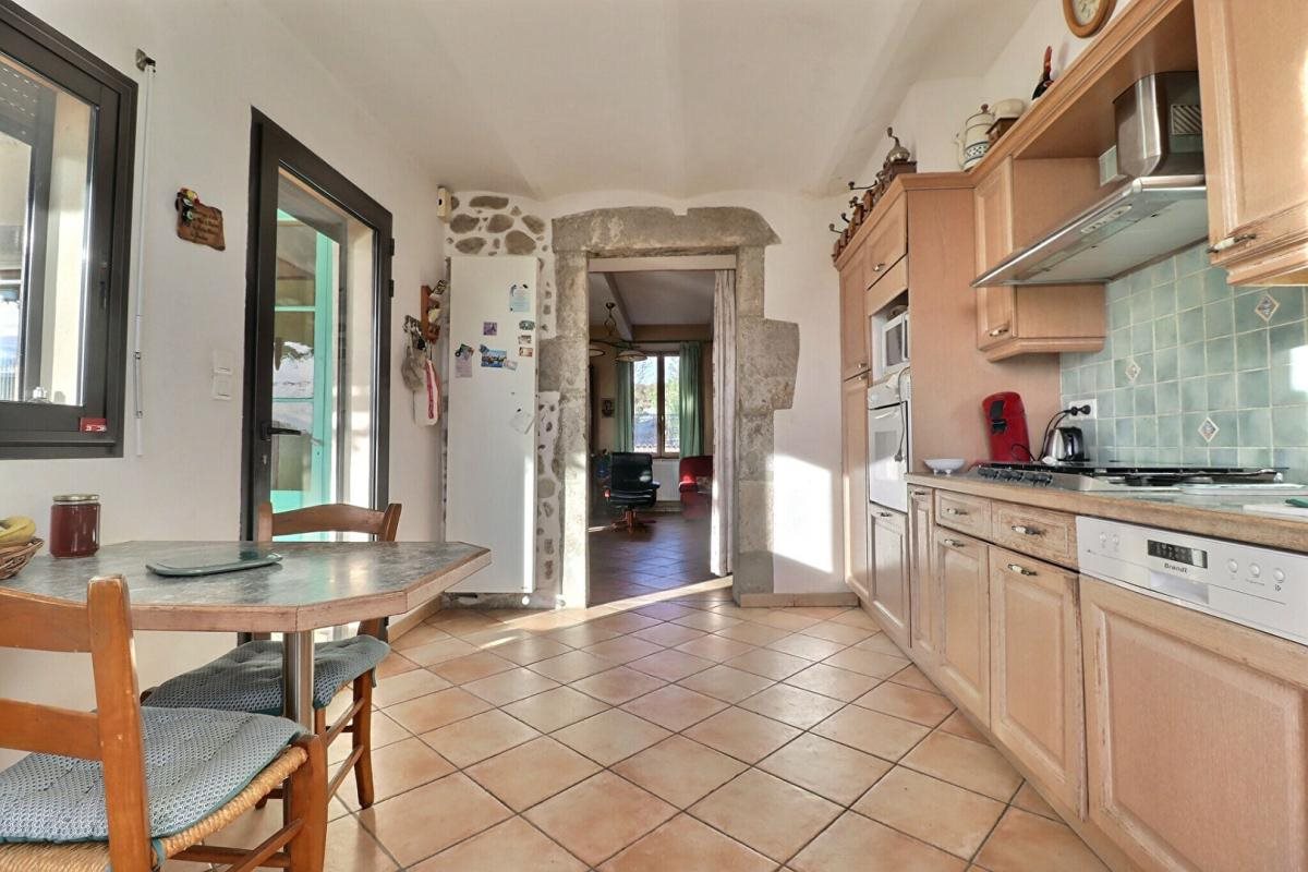 Maison à vendre, 131m², Lanas