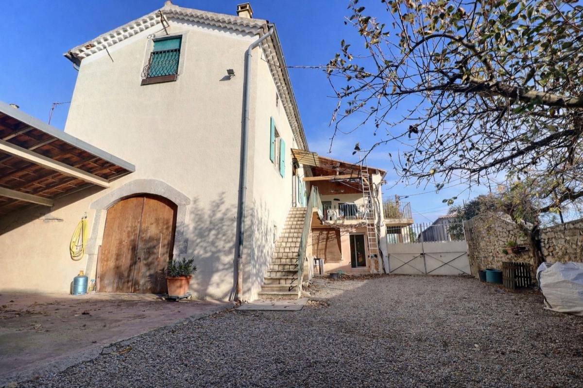 Maison à vendre, 131m², Lanas