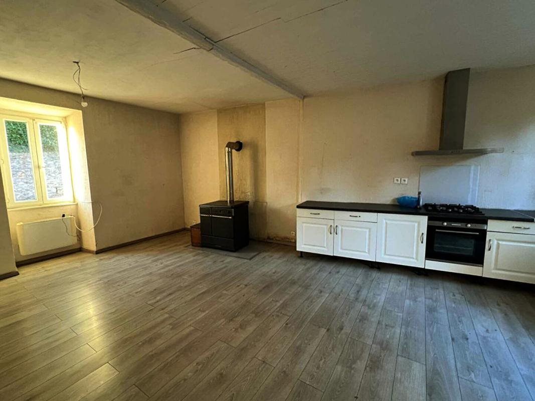 Maison à vendre, 110m², Sarrazac