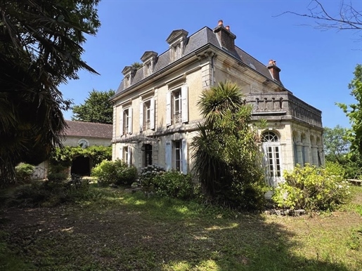 Maison 9 pièces 200 m² · à Sorges Et Ligueux en Périgord · 200 m² · 279 000 €