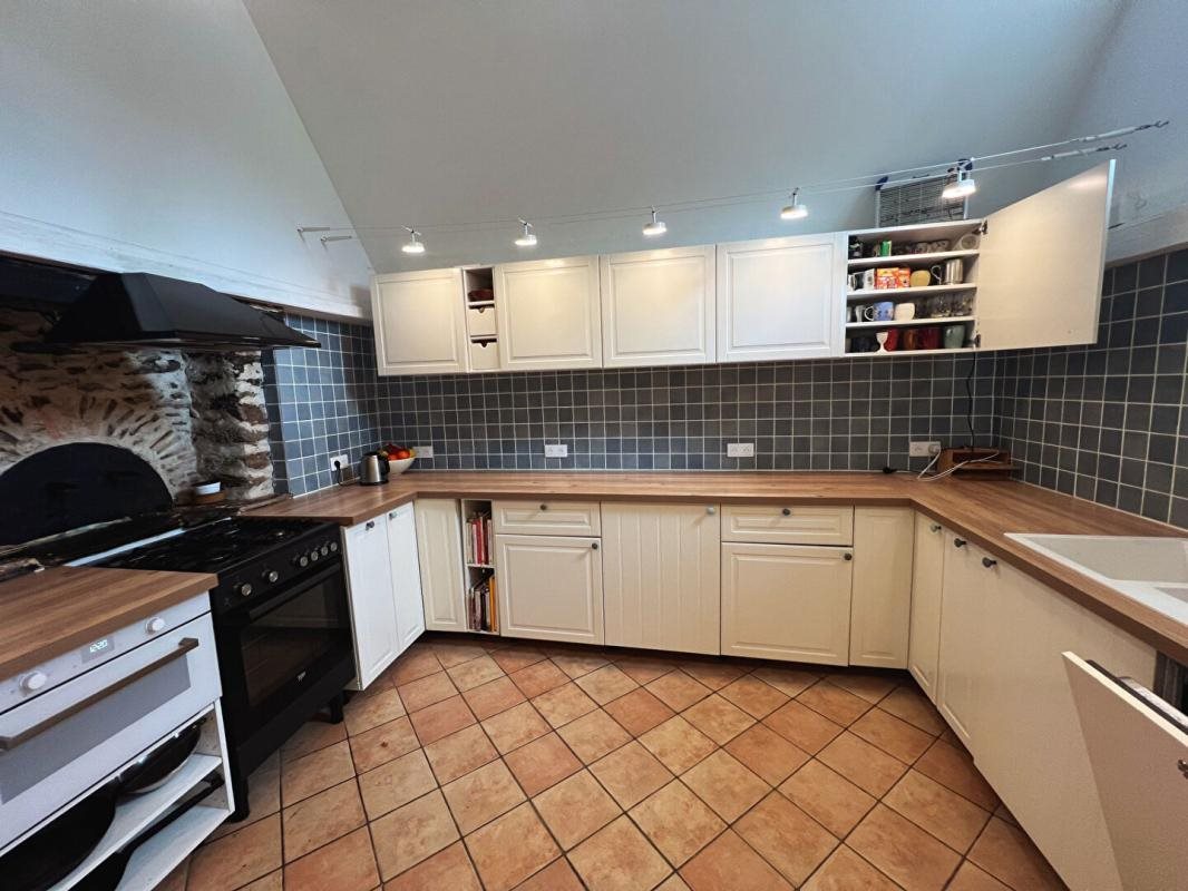 Maison à vendre, 170m², Jumilhac-le-Grand