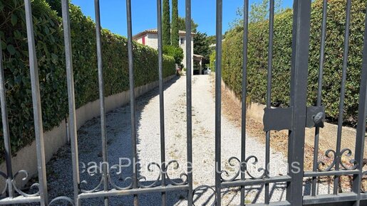 Maison 6 pièces 150 m² · à La Cadière-d'Azur · 150 m² · 839 000 €
