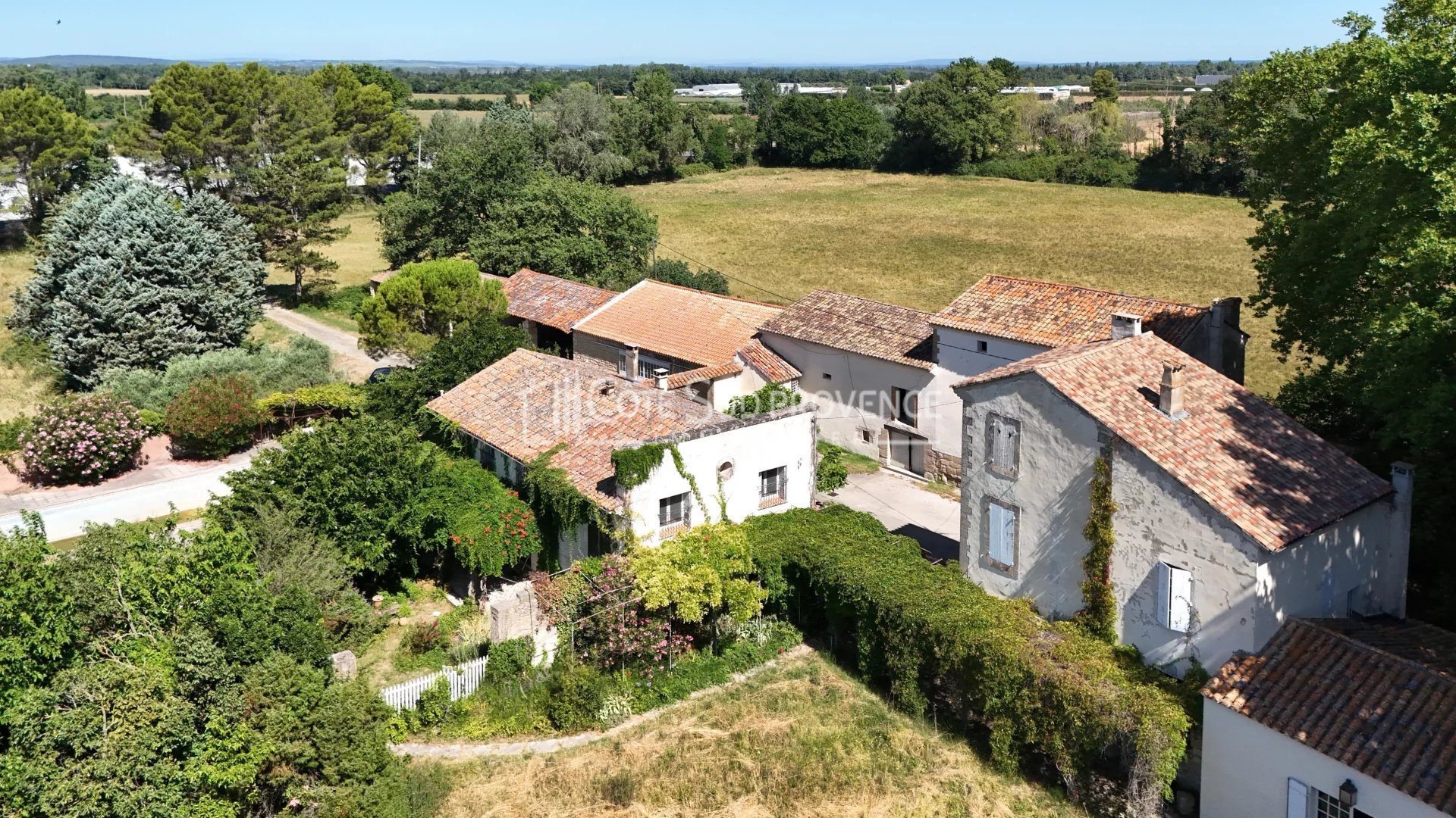 Maison à vendre, 750m², Pernes-les-Fontaines