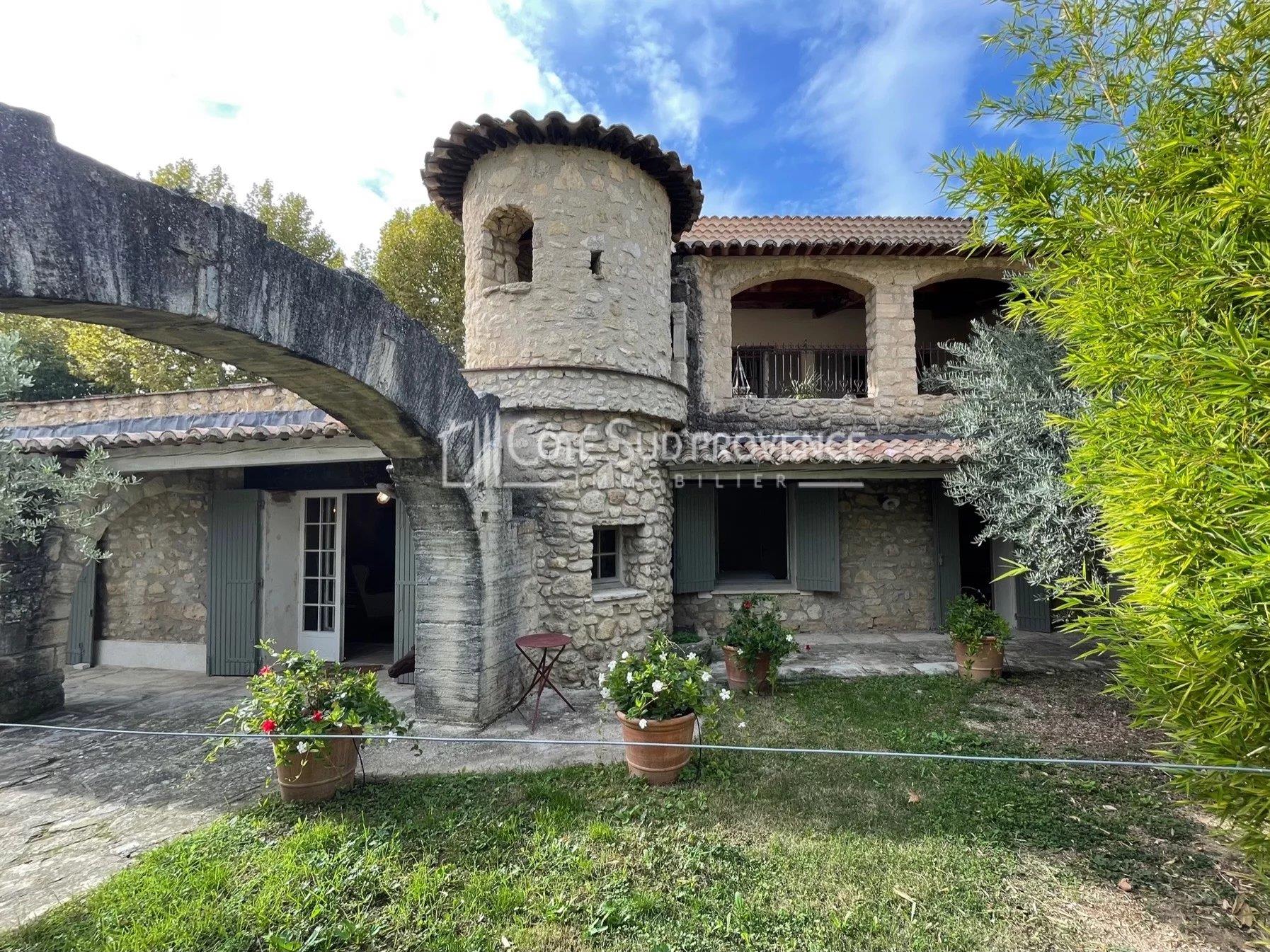 Maison à vendre, 470m², Mormoiron