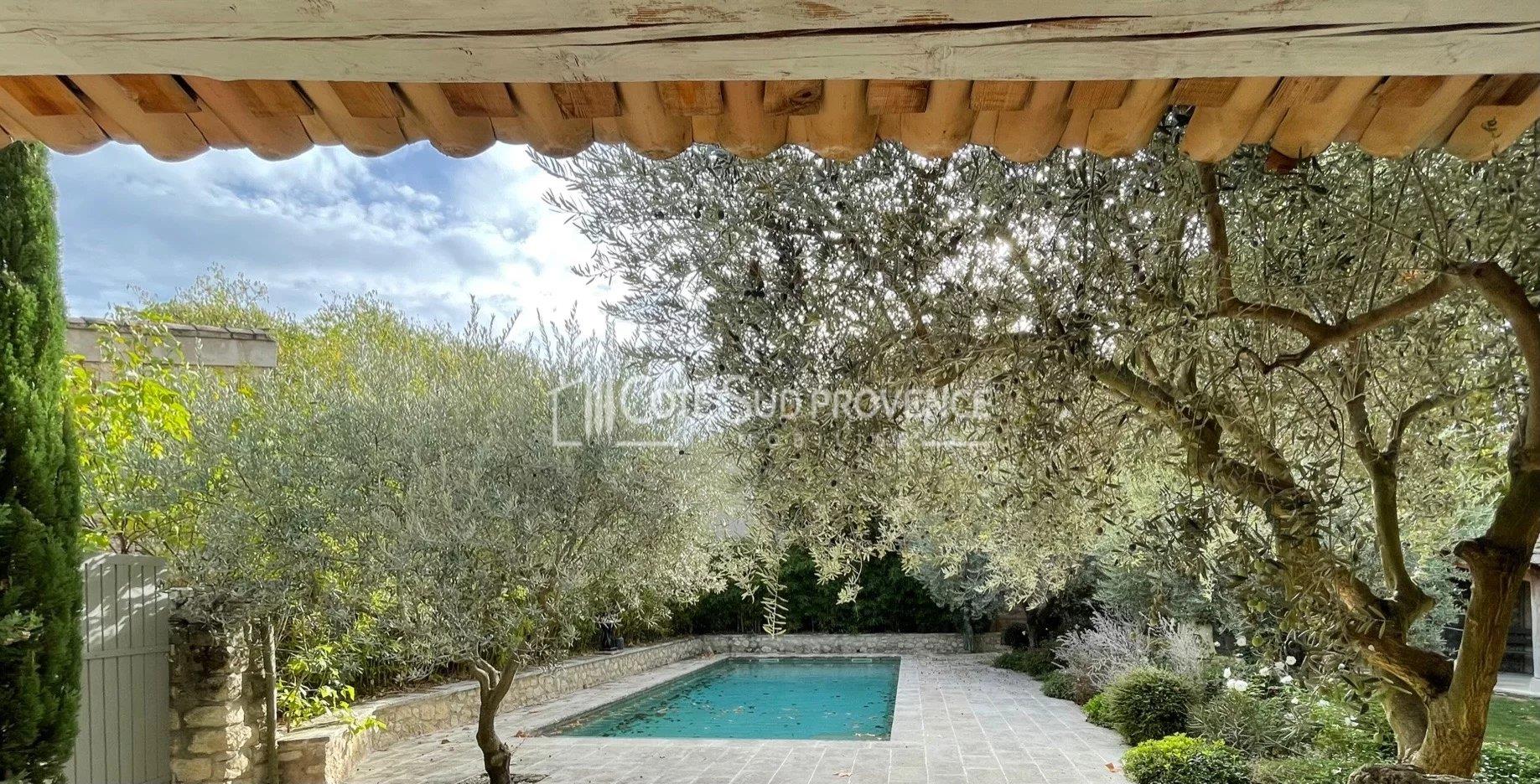 Maison à vendre, 470m², Mormoiron