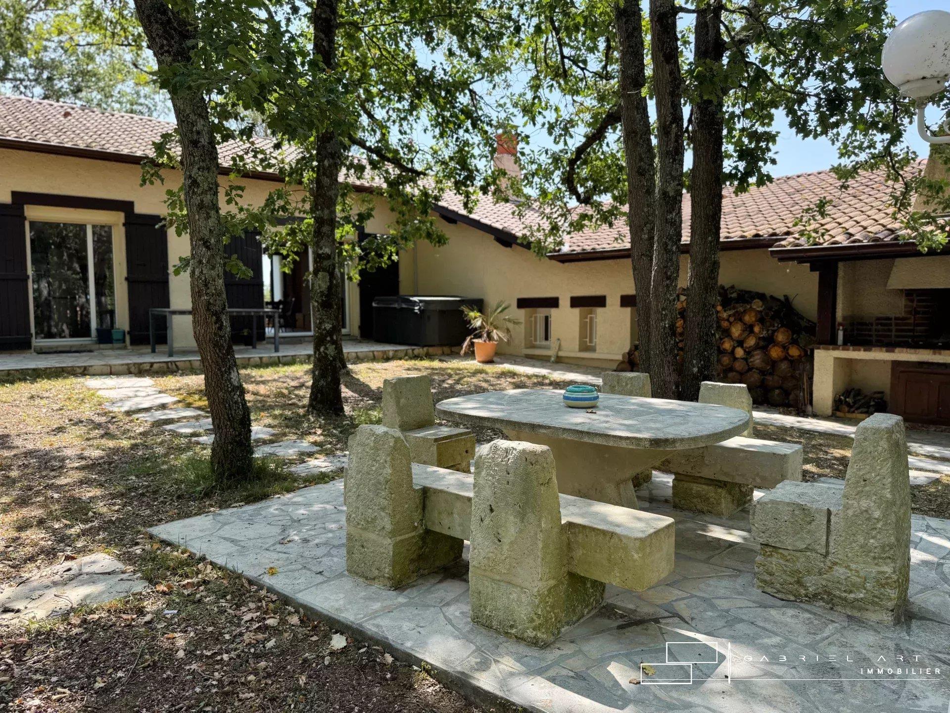 Maison à vendre, 280m², Auch