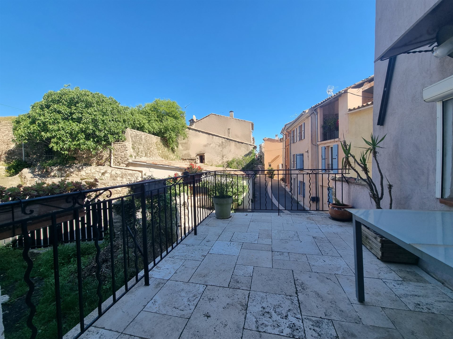 Maison à vendre, 66m², Montmeyan