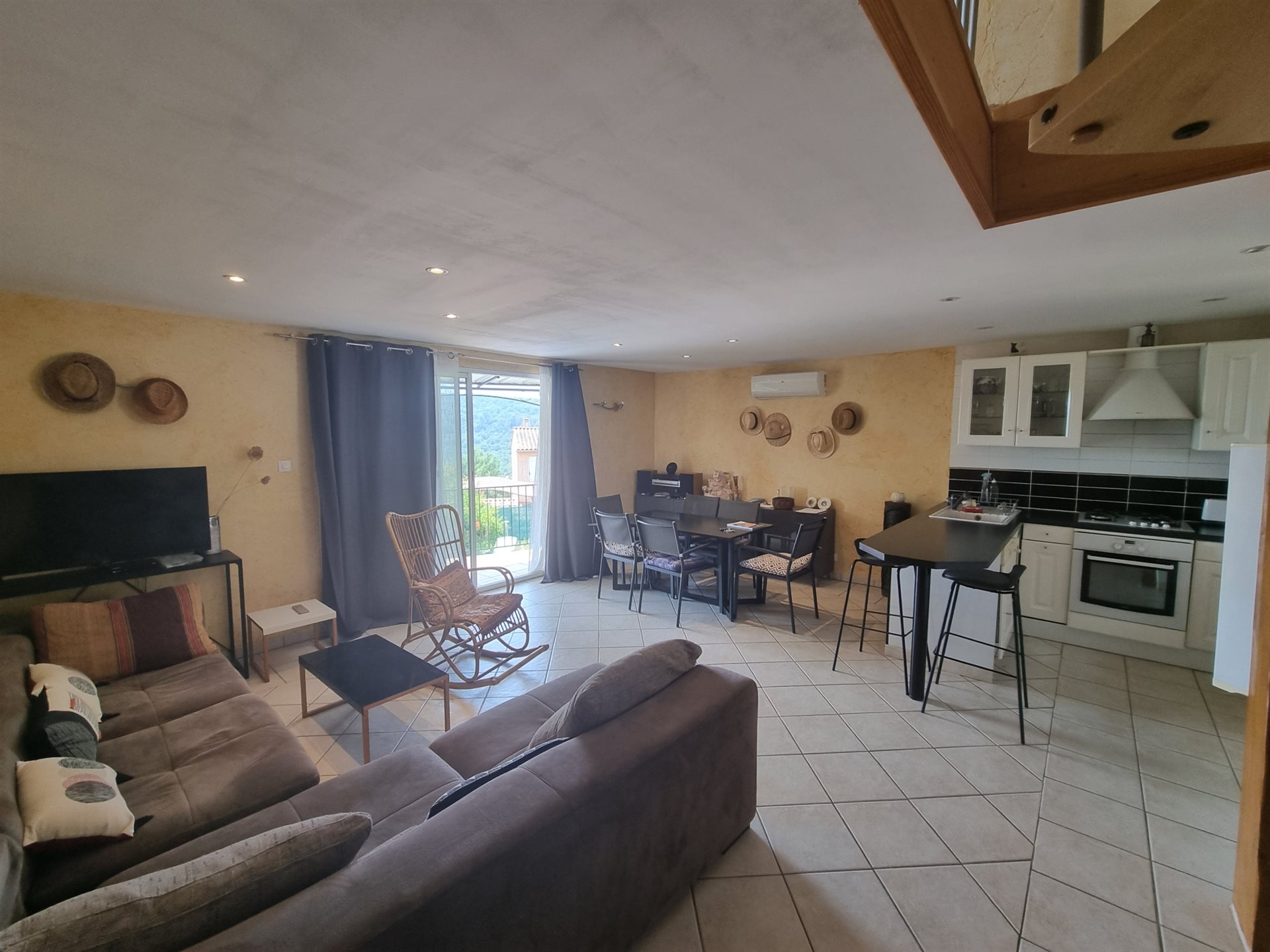 Maison à vendre, 96m², Artignosc-sur-Verdon