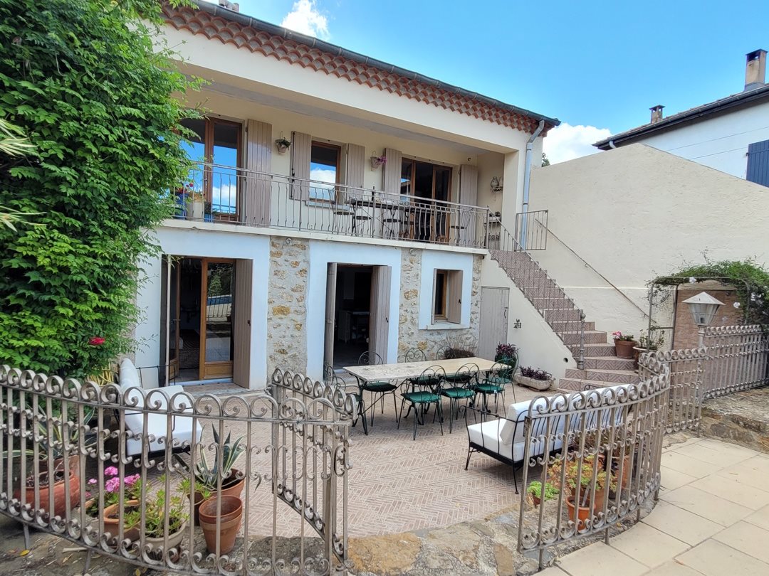 Maison à vendre, 250m², Saint-Geniès-de-Fontedit