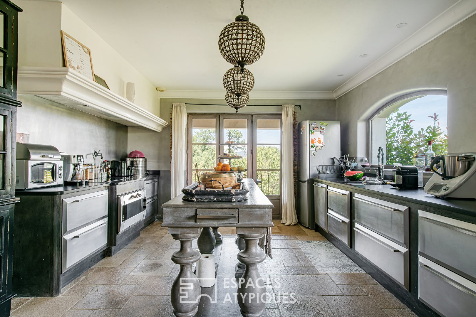 Maison à vendre, 290m², Sainte-Tulle