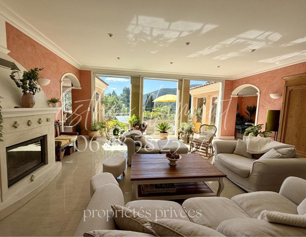 Maison à vendre, 233m², Saint-Florent-sur-Auzonnet