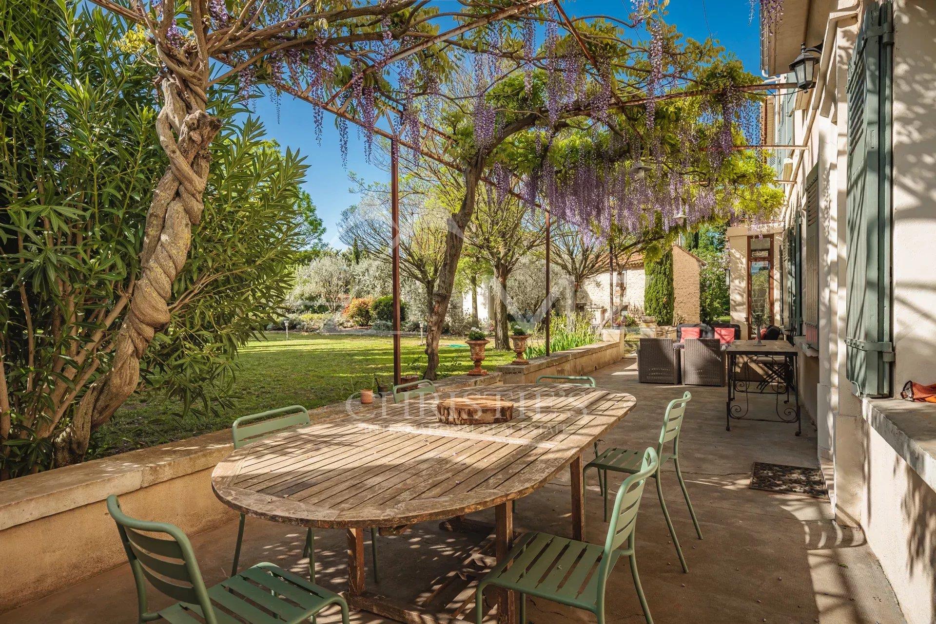 Maison à vendre, 480m², L'Isle-sur-la-Sorgue