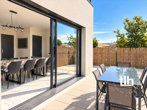 Maison 3 pièces 96 m² · à Saint-Brès · 96 m² · 380 000 €