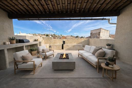 Maison 7 pièces 180 m² · à Nîmes · 180 m² · 520 000 €