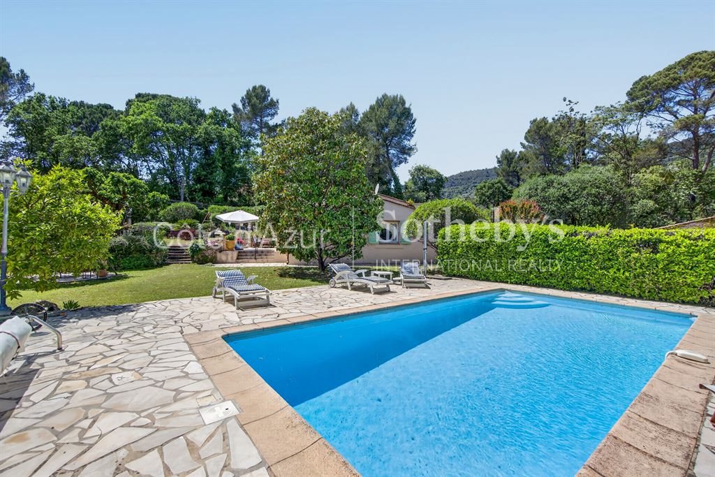 Maison à vendre, 156m², Peymeinade