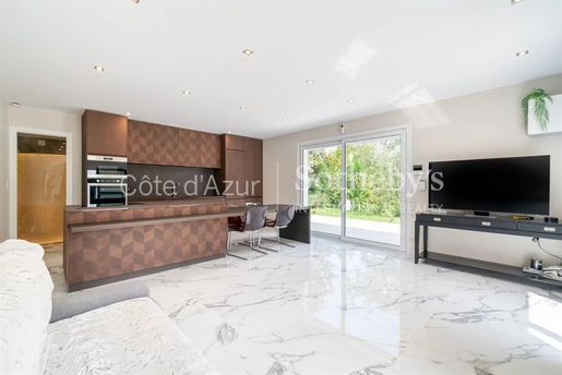 Maison 7 pièces 400 m² · à Cannes · 400 m² · 4 390 000 €