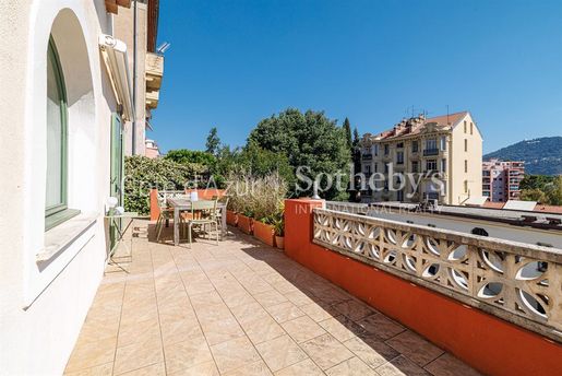 Maison 5 pièces 175 m² · à Nice · 175 m² · 995 000 €