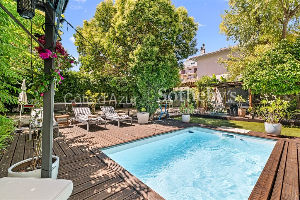 Family villa with pool and independent apartment in Nice Chambrun - Widok 3