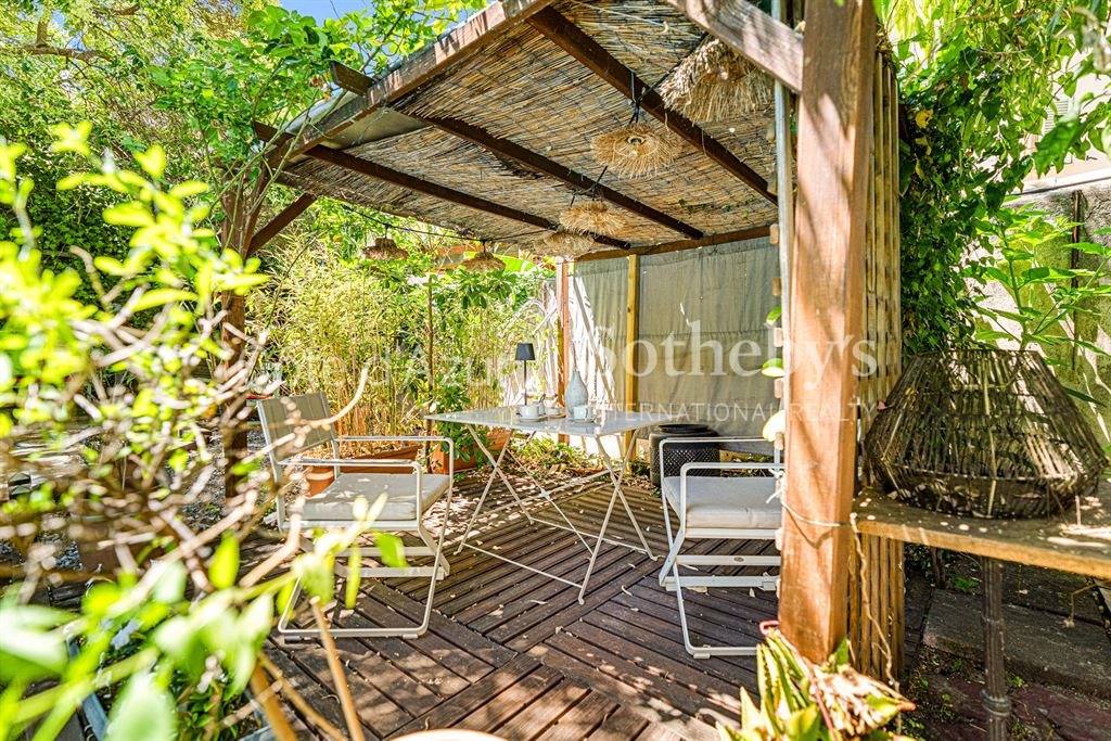 Family villa with pool and independent apartment in Nice Chambrun - Więcej