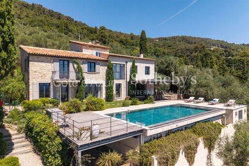 Maison 7 pièces 222 m² · au Tignet · 222 m² · 2 250 000 €